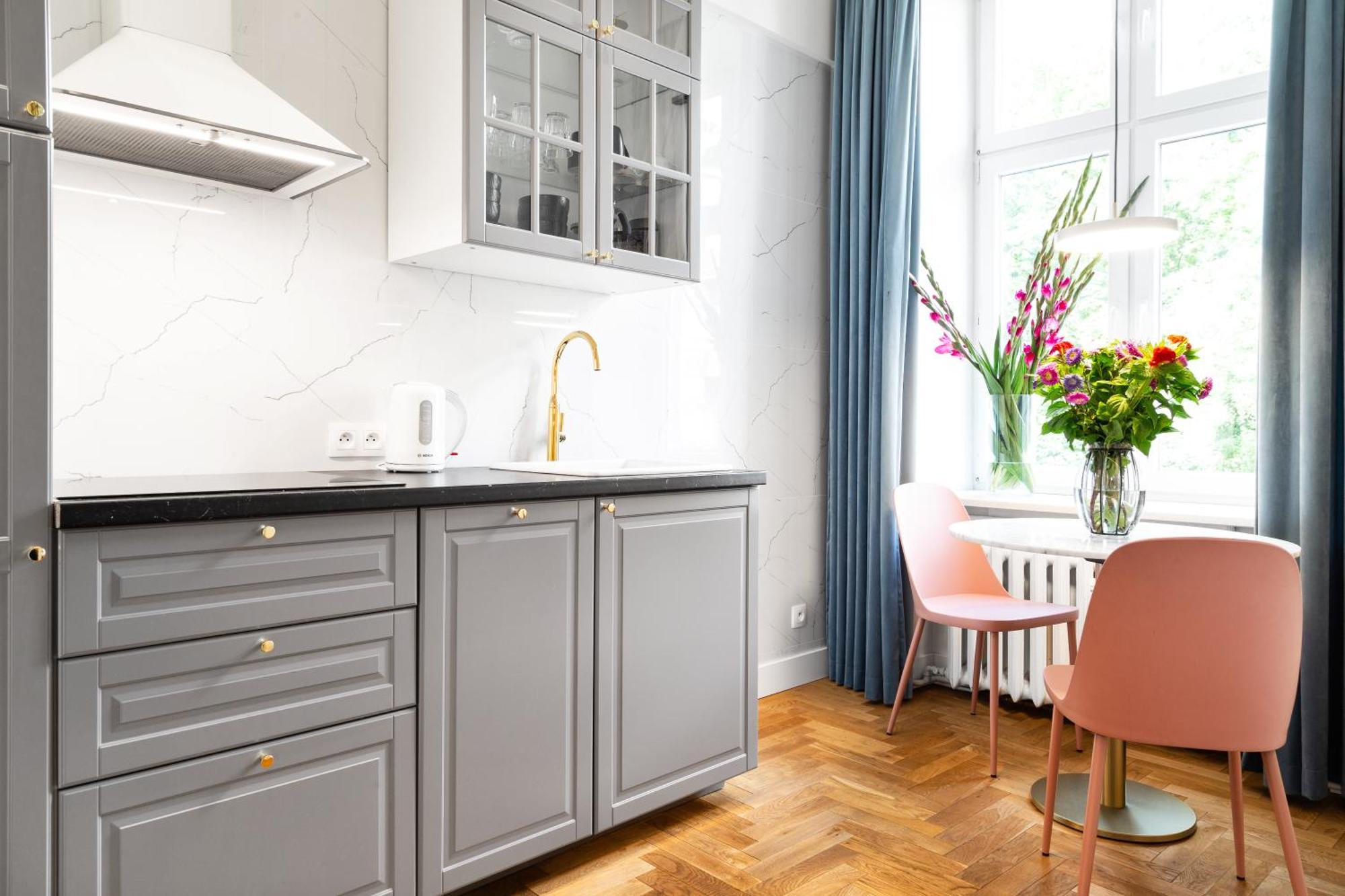קרקוב Househost Apartment: Lazarza Street מראה חיצוני תמונה